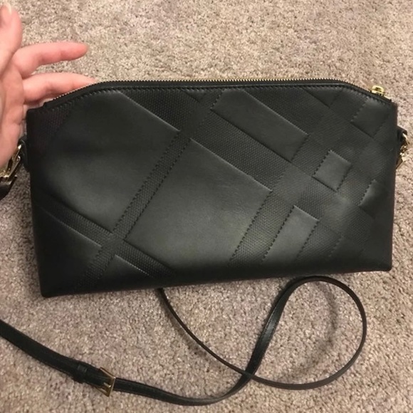 Burberry women’s leather crossbody bag - Picture 2 of 8